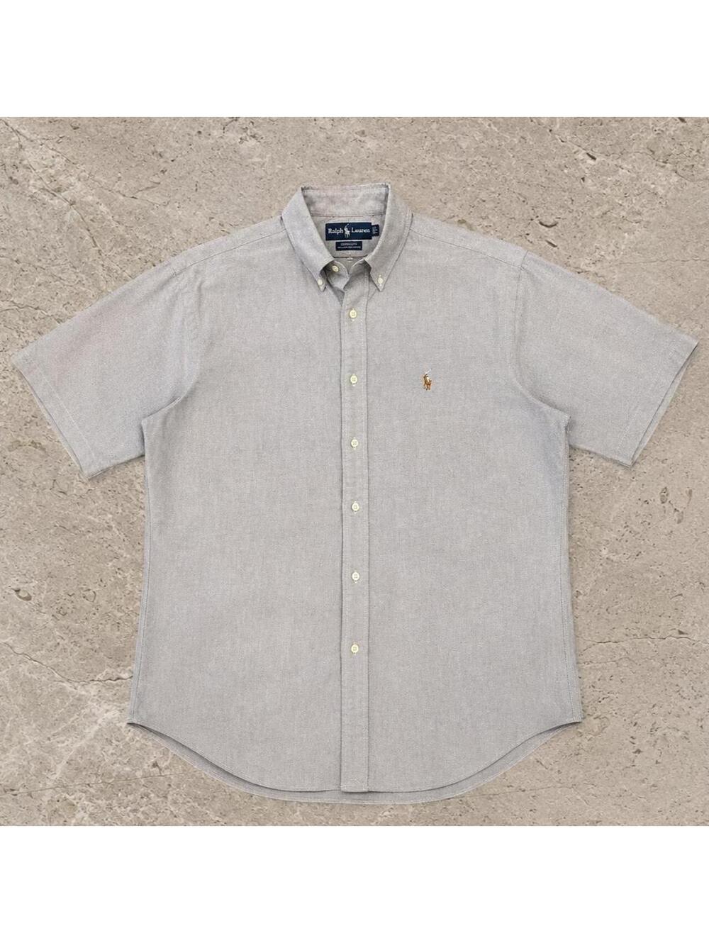 Rare colored pony vintage great condition, Ralph Lauren button up tee.